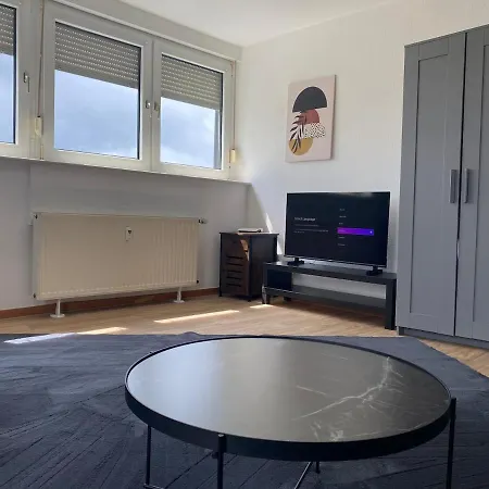 Stefans C - 20 Min Bis Dd Messe Und Flughafen Inkl Parkplatz Apartmán Willich